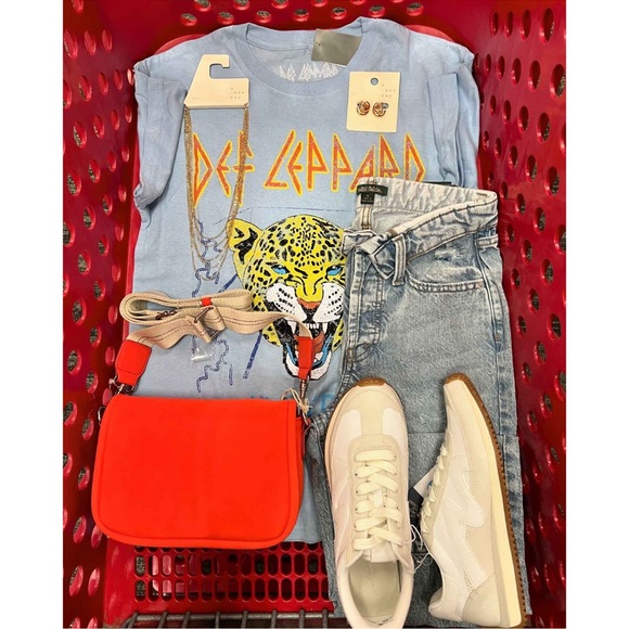 Women's Def Leppard Short Sleeve Graphic T-Shirt - Blue M - Picture 13 of 13